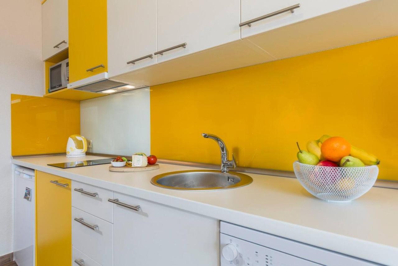 E&T Apartments With A Beautiful Pool Rabac Bagian luar foto