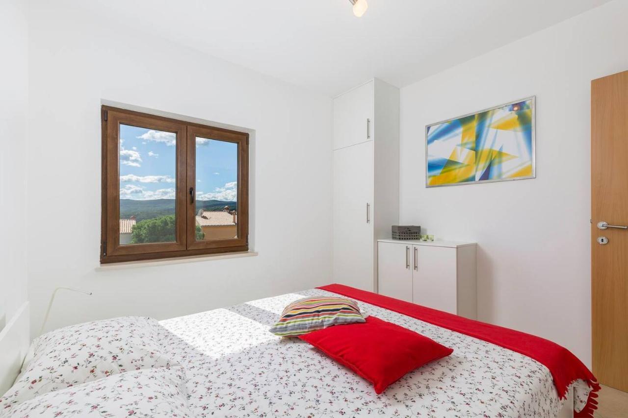 E&T Apartments With A Beautiful Pool Rabac Bagian luar foto